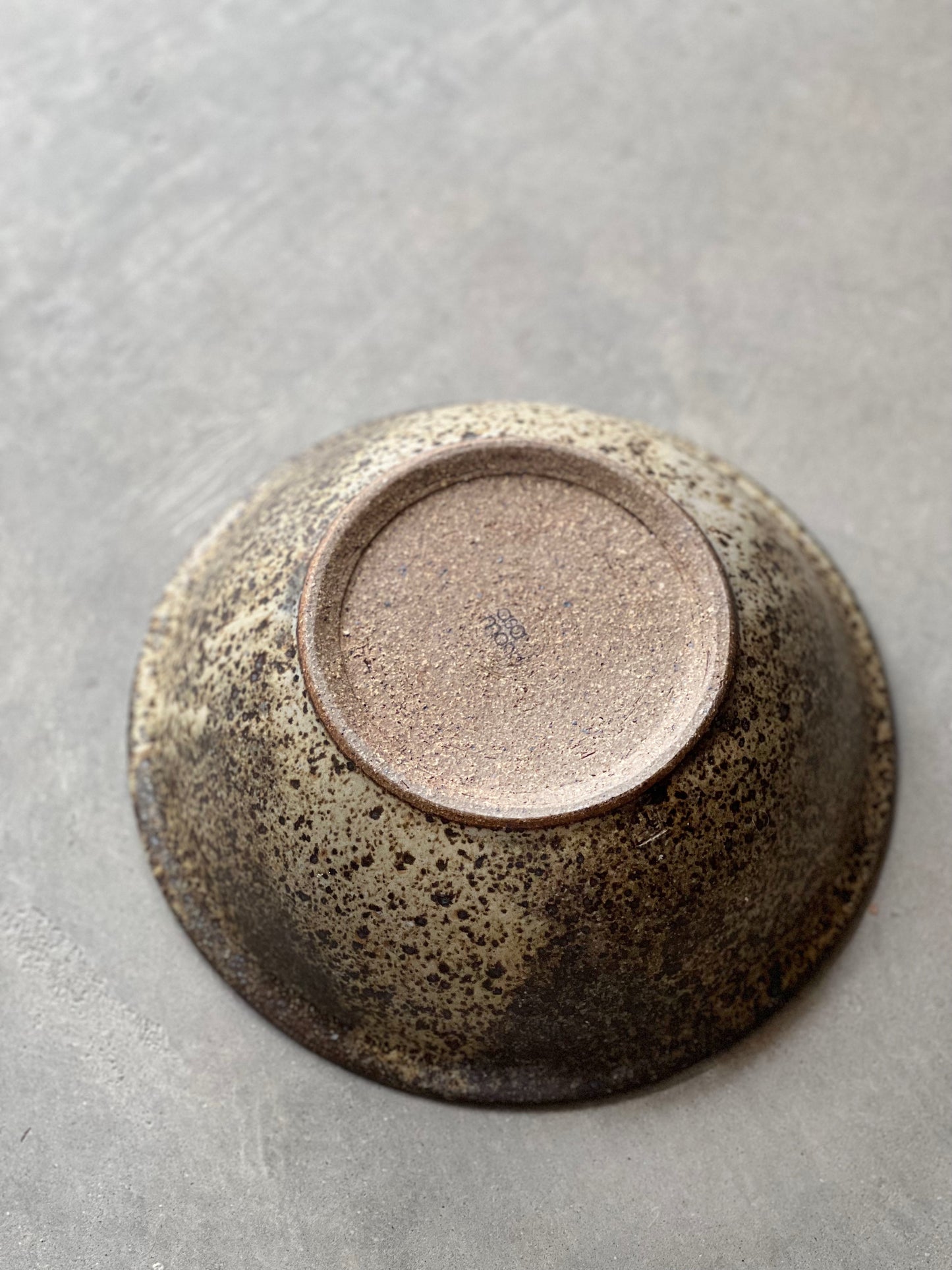 Serving Bowl- Speckly Acorn