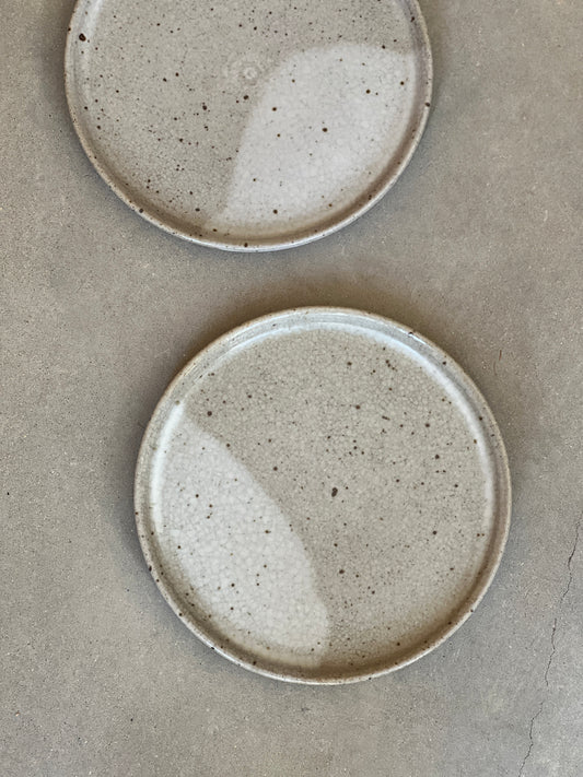 8" Plate- Speckly Gray